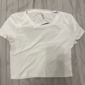 Beyond Yoda Women's White Crewneck Short Sleeve Top Open Back Medium NWOT